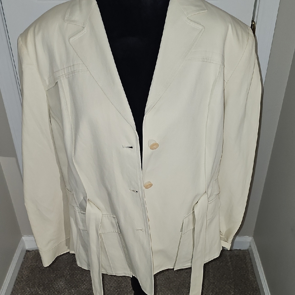 Talbot's Women Cream Jacket, 2 Pocket,Button, Tie In Front,elastic In Back New